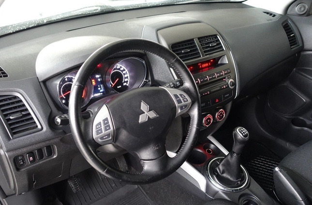 Mitsubishi ASX cena 36900 przebieg: 164000, rok produkcji 2012 z Alwernia małe 326